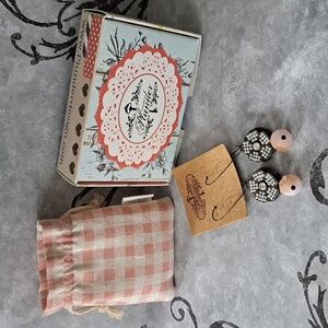 Plunder "Nicholina" Dangle Earrings